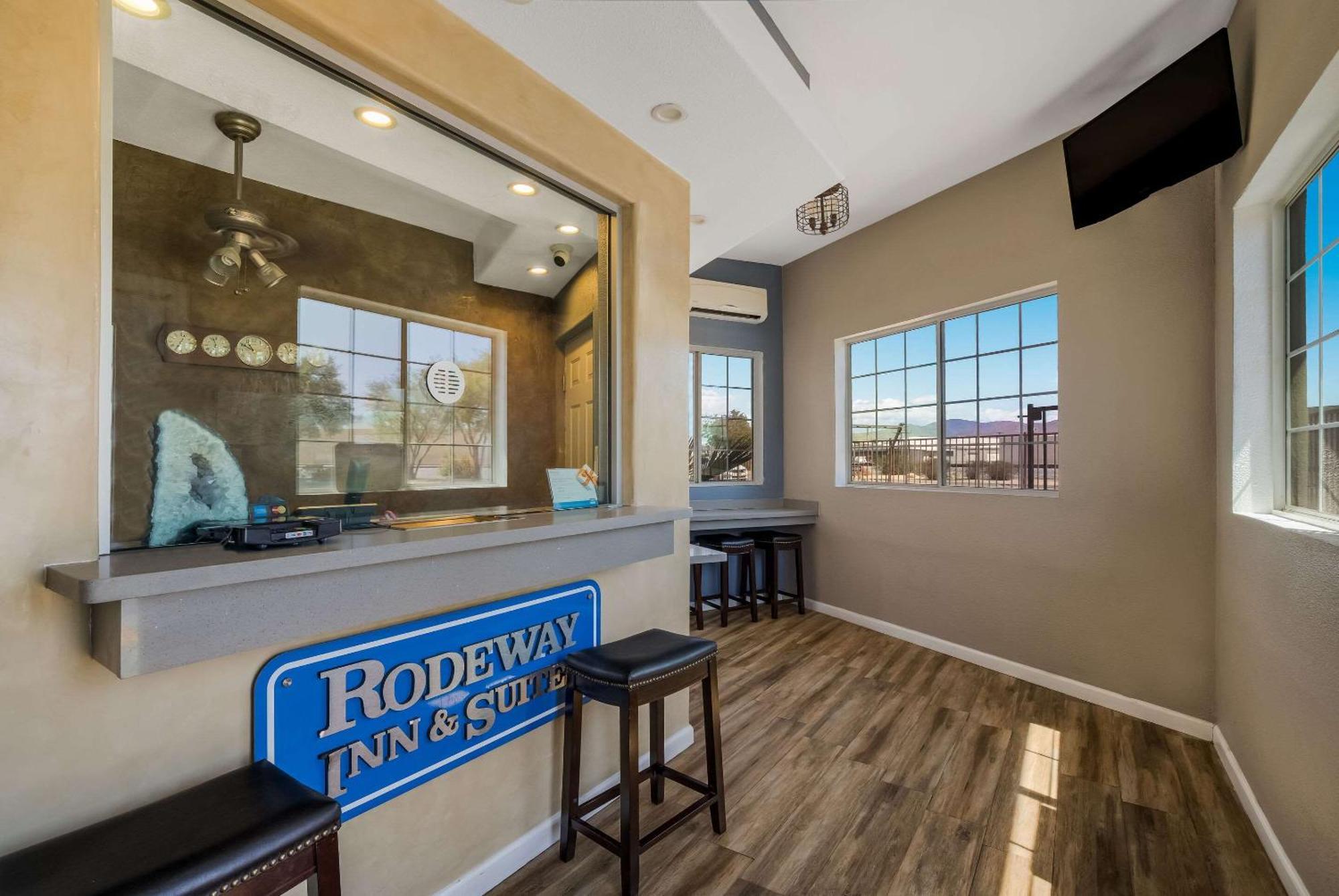 Rodeway Inn Near Coachella Indio Exterior photo
